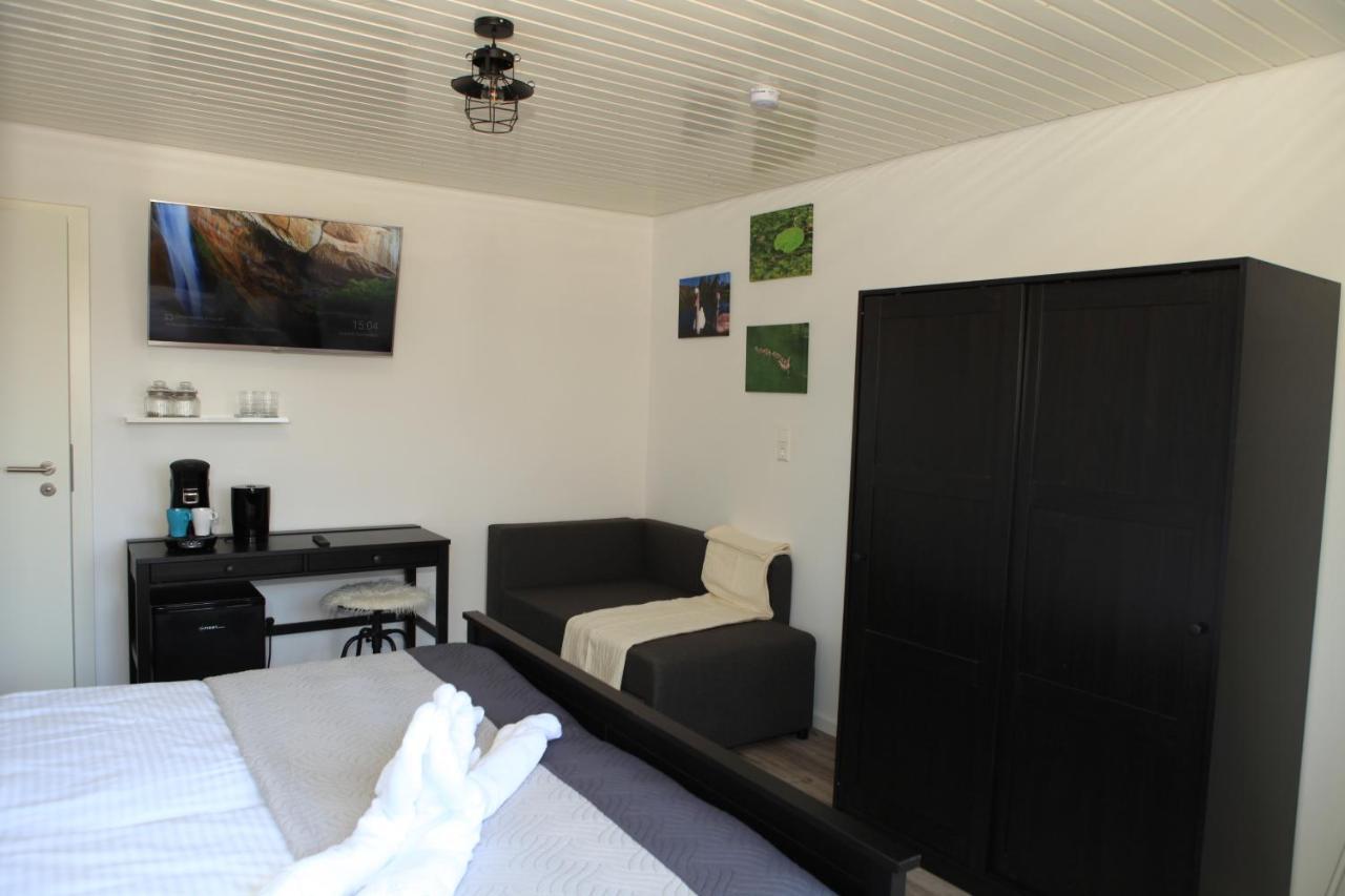 Gaestehaus Zum Rhein Rheinhausen Luaran gambar